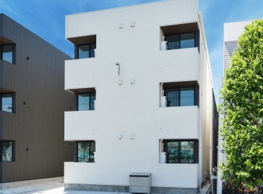 閑静な住宅街に建つデザイン性に優れた人気物件